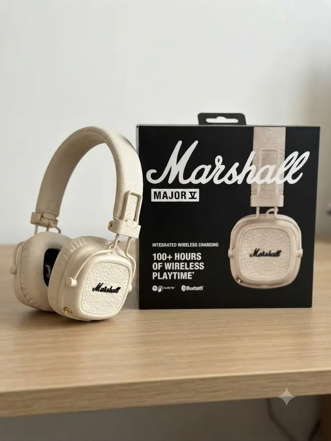 Marshall Major V, Wireless on-ear headphones, cream
